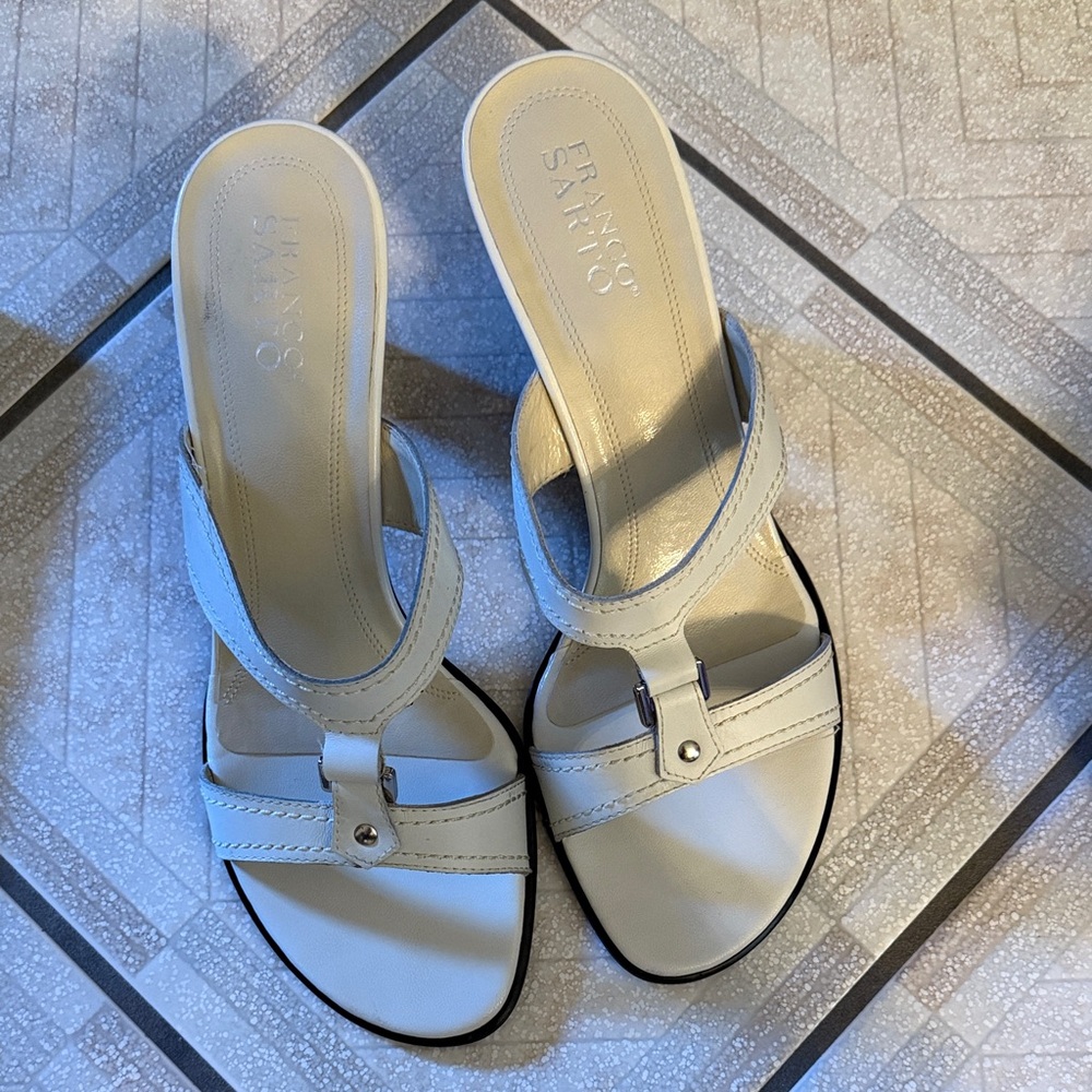 Woman’s size 10 slip on sandal by Franco Sarto